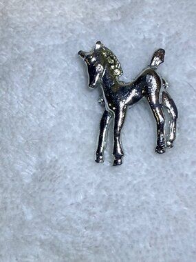 Vintage Silver-Tone Foal colt Unicorn pony mare rhinestone mane Brooch Pin With
